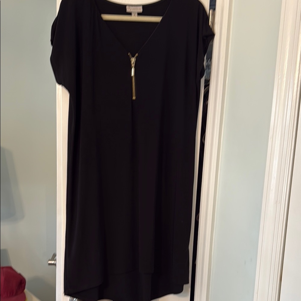 DB established zip front Elegant Black V-Neck hi lo dress